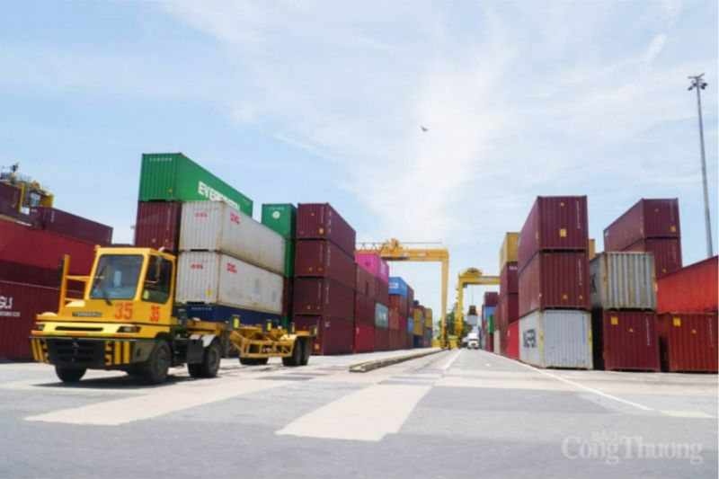 Ph&aacute;t triển ng&agrave;nh logistics v&agrave; b&agrave;i to&aacute;n nguồn nh&acirc;n lực!